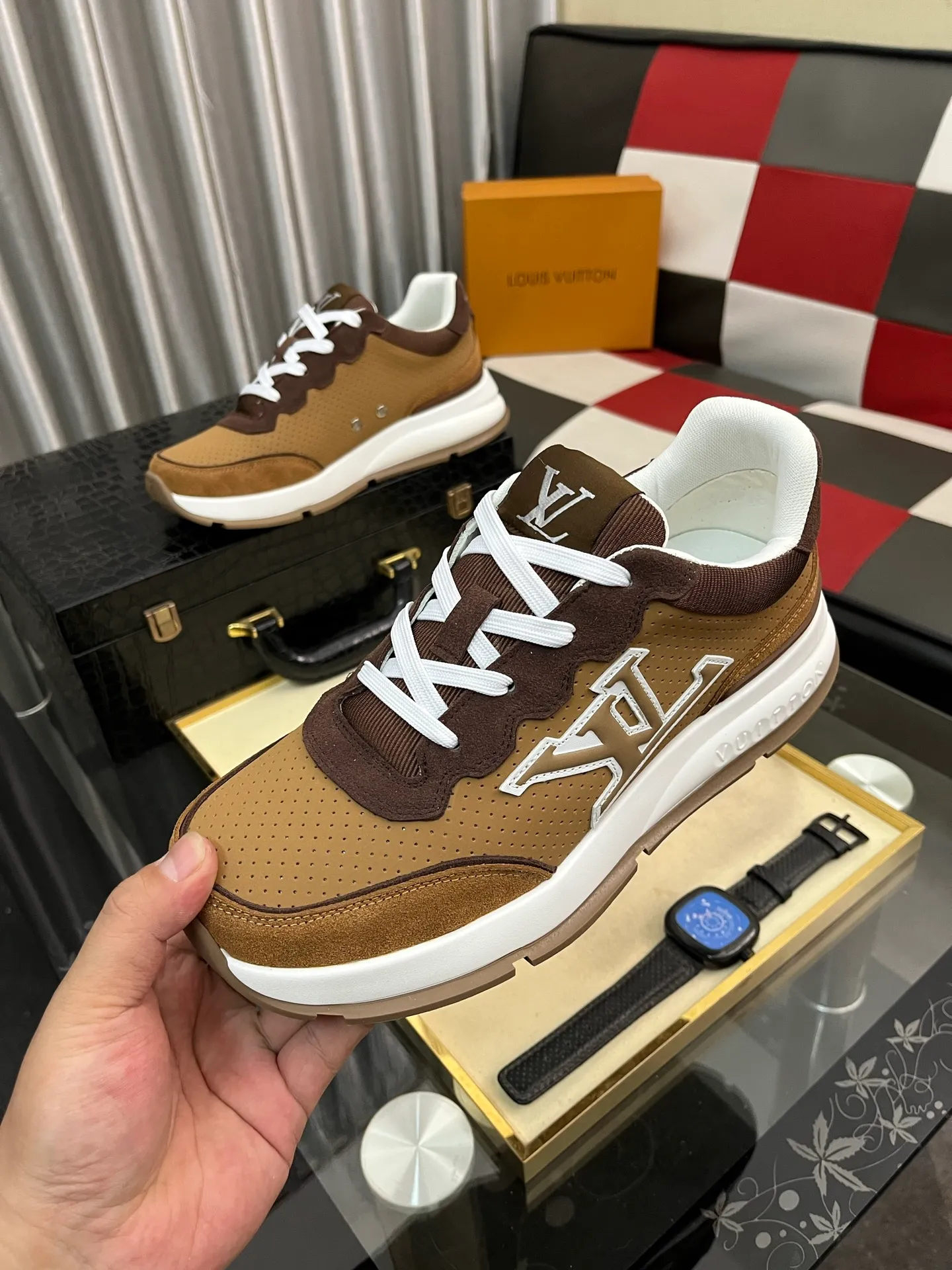 Men's Men's Shoes 💰: 438⌚️⌚️LV Louis Vuitton. The latest fashionable casual shoes are popular in physical stores. New spring and summer comfortable imported custom original cowhide, unique jacquard fabric element design. With sheepskin lining, Lv original bottom, [sun][sun] high-end packaging and high quality💪Details determine the quality, you can enter and leave the counter at will, welcome to compare🇮🇹Number of sizes 38-442️⃣colors available